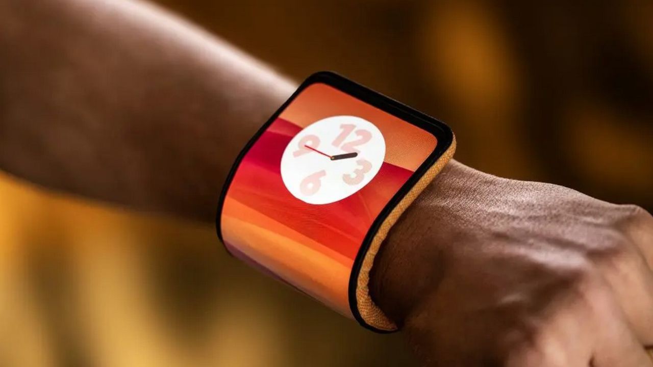 O novo smartphone dobrável Motorola é um inusitado 2 em 1, confira!