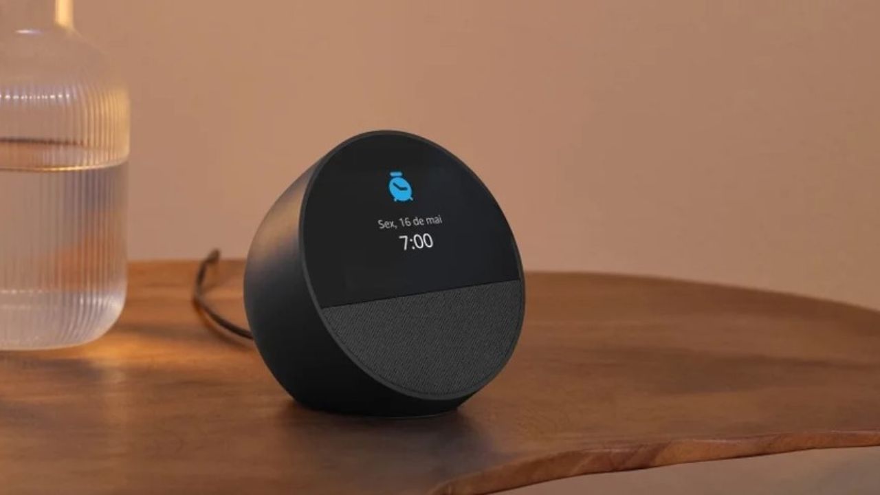 Amazon Echo Spot, a nova Alexa de 2024, chegou e está em promoção!